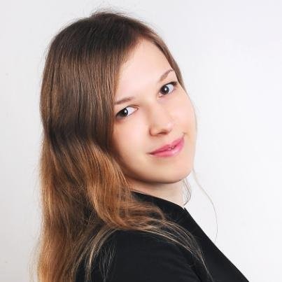 This image has an empty alt attribute; its file name is liza.jpg