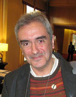 This image has an empty alt attribute; its file name is photocv.jpg